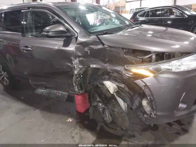 Продаж на аукціоні авто 2019 Toyota Highlander Xle, vin: 5TDJZRFH0KS579745, номер лоту: 46129476