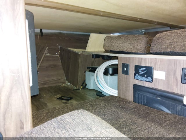 Forest River Other 2018 4X4CFS21XJD179326 Image 8