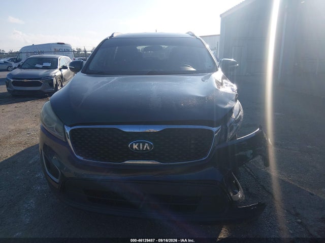 2017 Kia Sorento 2.4l Lx მანქანა იყიდება აუქციონზე, vin: 5XYPG4A35HG327381, აუქციონის ნომერი: 46129487