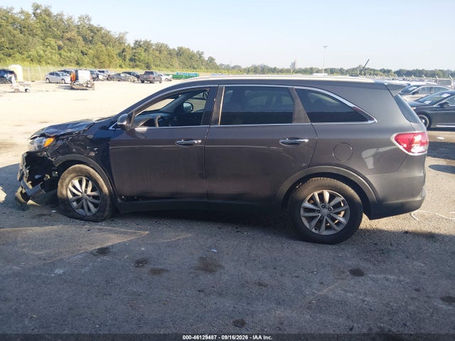 2017 Kia Sorento 2.4l Lx მანქანა იყიდება აუქციონზე, vin: 5XYPG4A35HG327381, აუქციონის ნომერი: 46129487