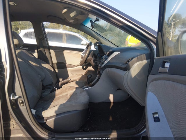 2012 Hyundai Accent Gls მანქანა იყიდება აუქციონზე, vin: KMHCT4AE8CU139811, აუქციონის ნომერი: 46129488