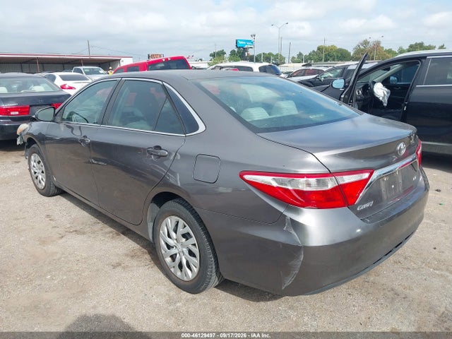Продаж на аукціоні авто 2017 Toyota Camry Le, vin: 4T1BF1FK1HU621592, номер лоту: 46129497