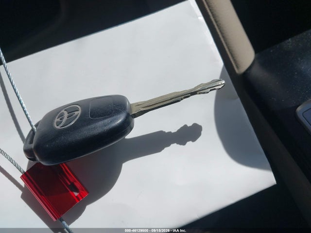 46129500 :رقم المزاد ، 4T1BF1FK1CU579675 vin ، 2012 Toyota Camry Le مزاد بيع