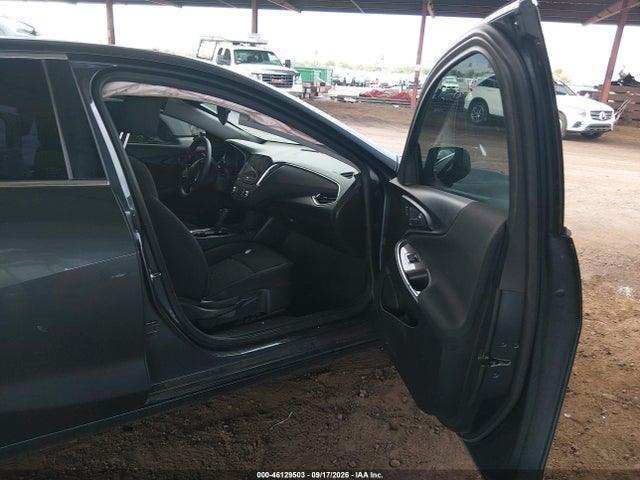 Chevrolet MALIBU LT 2019 1G1ZD5ST4KF182603 Image 5