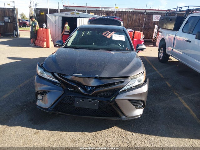46129508 :رقم المزاد ، 4T1BZ1HK6JU500115 vin ، 2018 Toyota Camry Xse V6 مزاد بيع