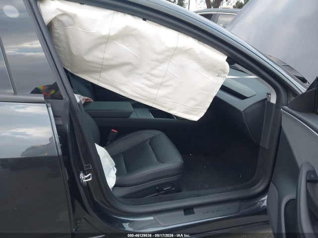 5YJ3E1EA0SF051802 Tesla Model 3 Long Range Rear-wheel Drive/standard Rear-wheel Drive