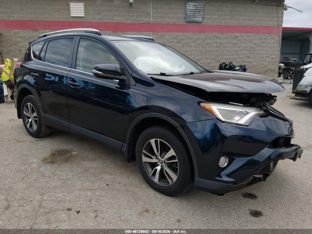 2017 Toyota Rav4 Xle მანქანა იყიდება აუქციონზე, vin: JTMRFREV2HD217472, აუქციონის ნომერი: 46129582
