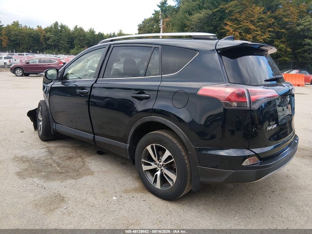 2017 Toyota Rav4 Xle მანქანა იყიდება აუქციონზე, vin: JTMRFREV2HD217472, აუქციონის ნომერი: 46129582
