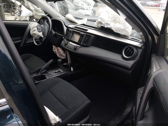 2017 Toyota Rav4 Xle მანქანა იყიდება აუქციონზე, vin: JTMRFREV2HD217472, აუქციონის ნომერი: 46129582