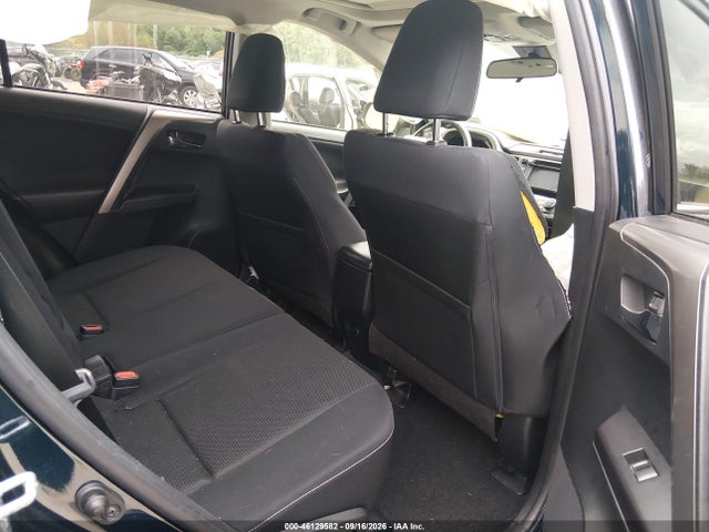 2017 Toyota Rav4 Xle მანქანა იყიდება აუქციონზე, vin: JTMRFREV2HD217472, აუქციონის ნომერი: 46129582