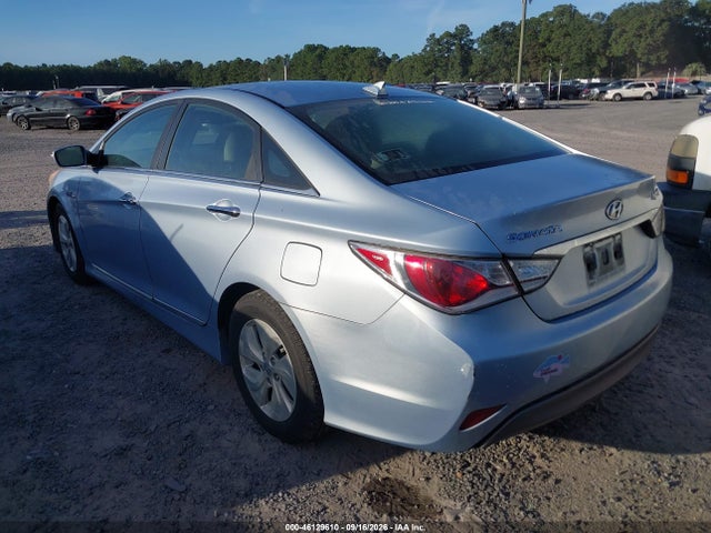 2013 Hyundai Sonata Hybrid მანქანა იყიდება აუქციონზე, vin: KMHEC4A44DA067069, აუქციონის ნომერი: 46129610