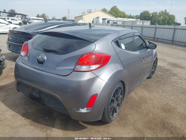 KMHTC6AD0GU268733 Hyundai Veloster