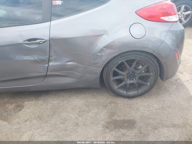 KMHTC6AD0GU268733 Hyundai Veloster