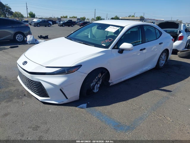 Toyota CAMRY LE 2025 4T1DAACK7SU639937 Image 2