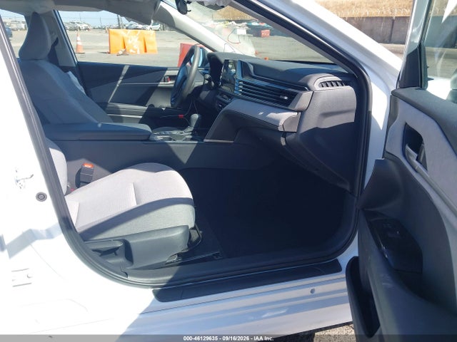 Toyota CAMRY LE 2025 4T1DAACK7SU639937 Image 5