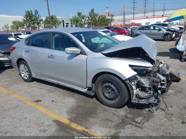 2018 1N4AL3AP3JC140896 main image