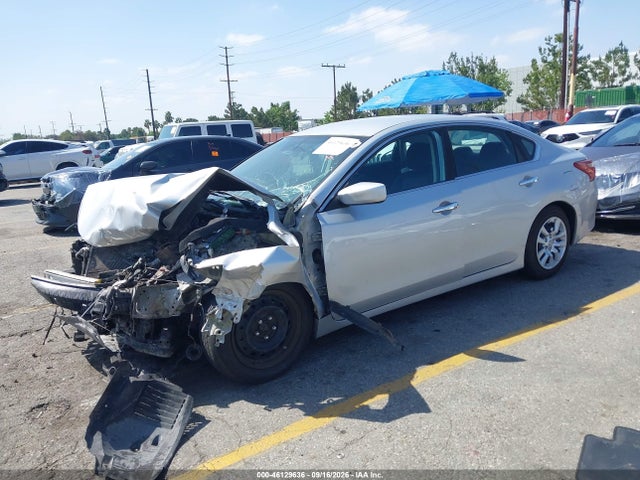 Nissan Altima 2.5 S 2018 1N4AL3AP3JC140896 Image 2