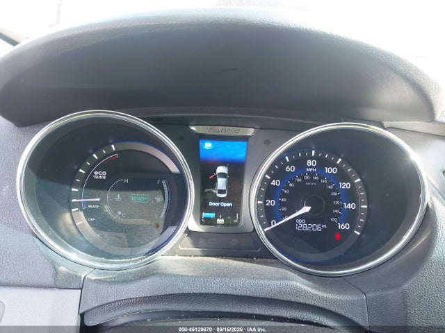 46129670 :رقم المزاد ، KMHEC4A48FA138227 vin ، 2015 Hyundai Sonata Hybrid مزاد بيع