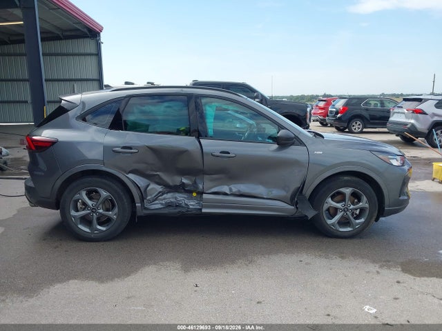 2023 Ford Escape St-line მანქანა იყიდება აუქციონზე, vin: 1FMCU0MN9PUA88231, აუქციონის ნომერი: 46129693