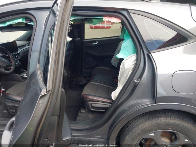 2023 Ford Escape St-line მანქანა იყიდება აუქციონზე, vin: 1FMCU0MN9PUA88231, აუქციონის ნომერი: 46129693