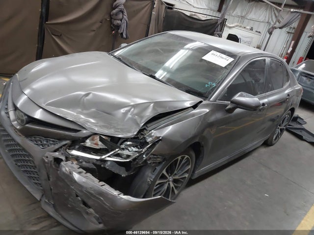 2019 Toyota Camry Se მანქანა იყიდება აუქციონზე, vin: 4T1B11HK0KU710668, აუქციონის ნომერი: 46129694