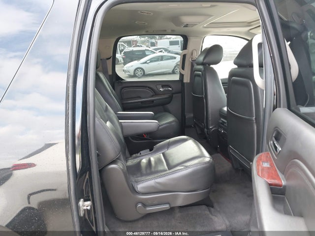 2012 Cadillac Escalade Esv Luxury მანქანა იყიდება აუქციონზე, vin: 1GYS3HEF1CR210712, აუქციონის ნომერი: 46129777