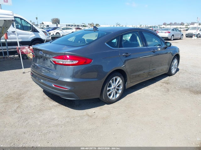 Ford Fusion Hybrid Se 2020 3FA6P0LU7LR235803 Image 4