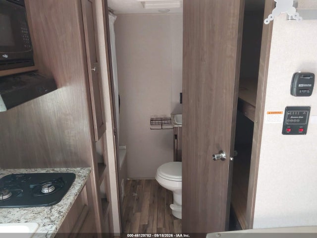 Keystone Rv Other 2019 4YDT17515KW243546 Image 8