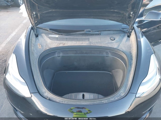 Продажа на аукционе авто 2018 Tesla Model 3 Long Range/mid Range, vin: 5YJ3E1EA2JF044493, номер лота: 46129796