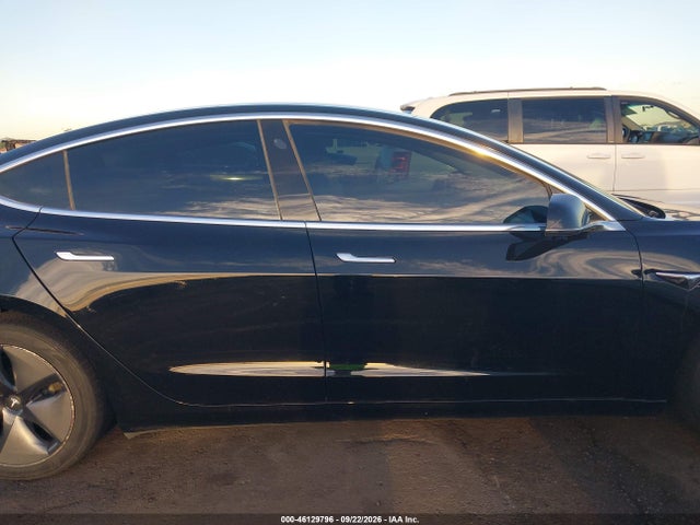 Продажа на аукционе авто 2018 Tesla Model 3 Long Range/mid Range, vin: 5YJ3E1EA2JF044493, номер лота: 46129796