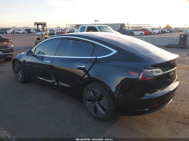 Продажа на аукционе авто 2018 Tesla Model 3 Long Range/mid Range, vin: 5YJ3E1EA2JF044493, номер лота: 46129796