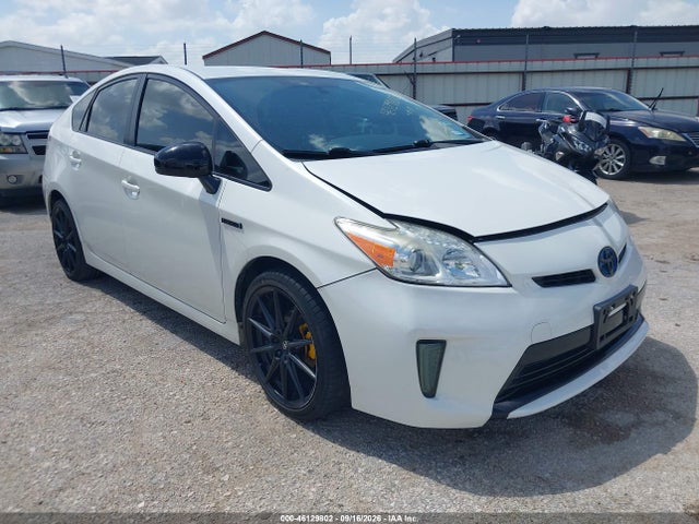 Продажа на аукционе авто 2015 Toyota Prius Four, vin: JTDKN3DUXF1999030, номер лота: 46129802