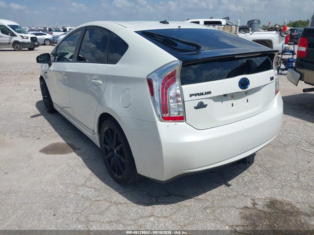 Продажа на аукционе авто 2015 Toyota Prius Four, vin: JTDKN3DUXF1999030, номер лота: 46129802