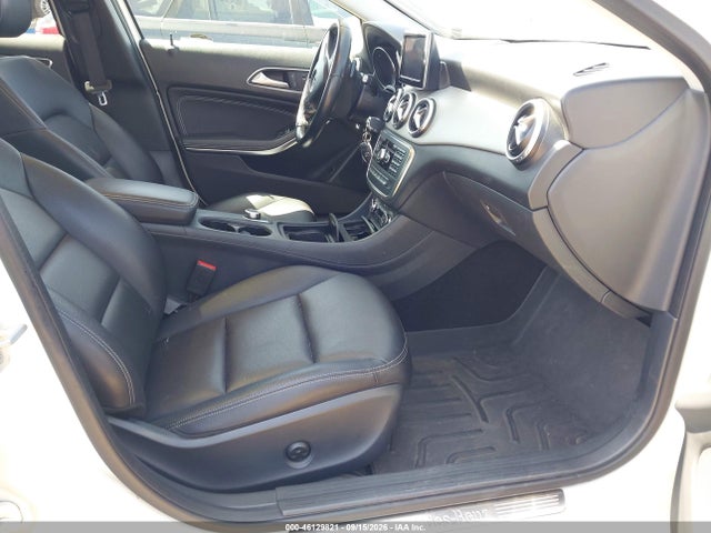 WDCTG4EB1FJ185456 Mercedes-Benz GLA 250