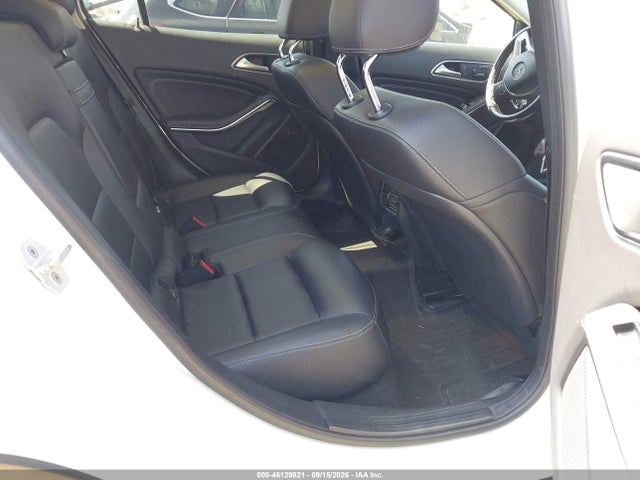 WDCTG4EB1FJ185456 Mercedes-Benz GLA 250