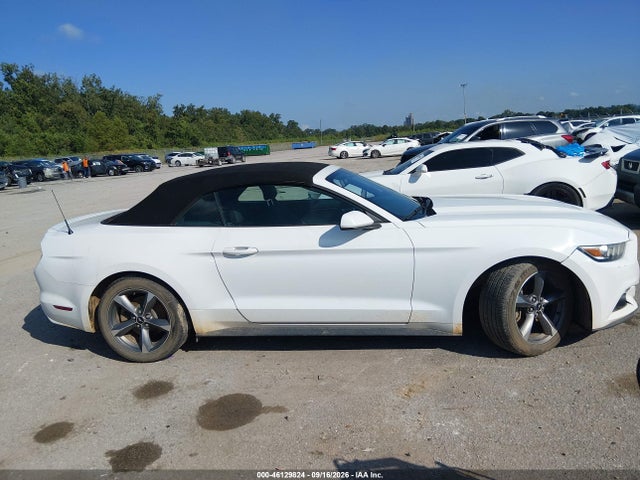 46129824 :رقم المزاد ، 1FATP8EM3F5330851 vin ، 2015 Ford Mustang V6 مزاد بيع