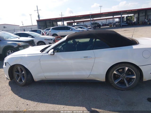 46129824 :رقم المزاد ، 1FATP8EM3F5330851 vin ، 2015 Ford Mustang V6 مزاد بيع