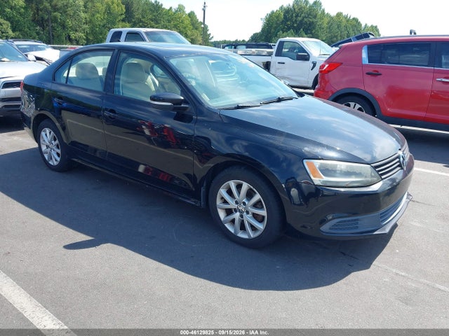 2012 Volkswagen Jetta 2.5l Se მანქანა იყიდება აუქციონზე, vin: 3VWDP7AJ4CM335371, აუქციონის ნომერი: 46129825