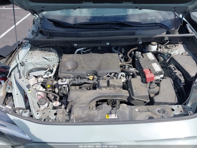 2T3C1RFV5NW215829 Toyota Rav4 Xle Premium