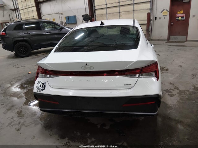 KMHLM4DJ1TU197135 Hyundai Elantra Hybrid Blue
