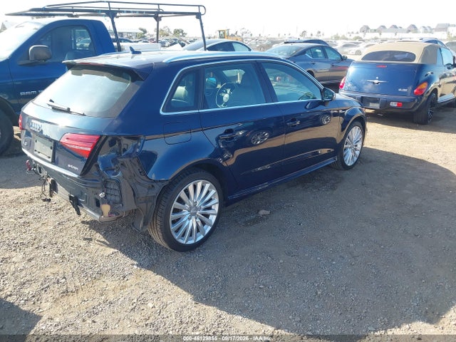 46129855 :رقم المزاد ، WAUTPBFF2HA134222 vin ، 2017 Audi A3 E-tron 1.4t Premium مزاد بيع