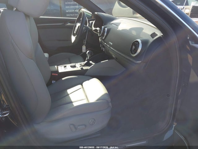 46129855 :رقم المزاد ، WAUTPBFF2HA134222 vin ، 2017 Audi A3 E-tron 1.4t Premium مزاد بيع