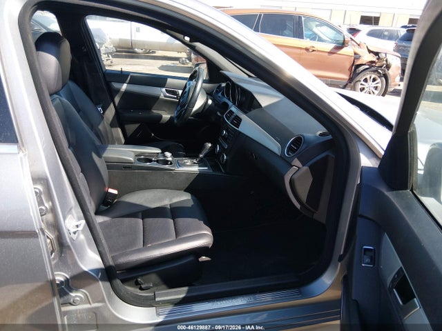 Продажа на аукционе авто 2012 Mercedes-benz C 250 Sport, vin: WDDGF4HB1CR202457, номер лота: 46129887