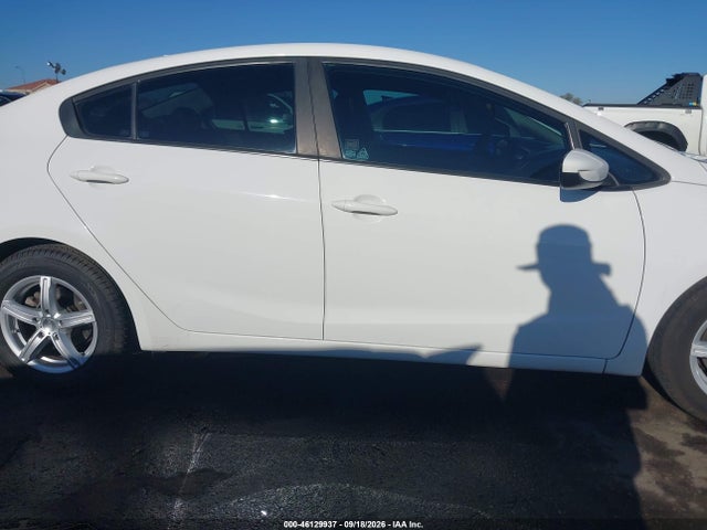 KIA FORTE LX 2016 KNAFK4A67G5614455 Image 13