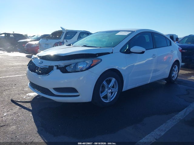 KIA FORTE LX 2016 KNAFK4A67G5614455 Image 2
