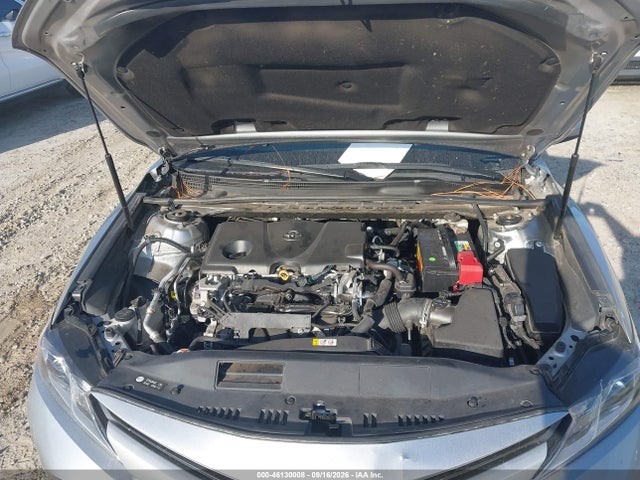 46130008 :رقم المزاد ، 4T1C11AK2LU975947 vin ، 2020 Toyota Camry Le مزاد بيع