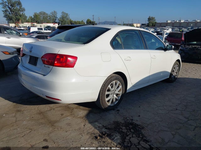 Продажа на аукционе авто 2013 Volkswagen Jetta 2.5l Se, vin: 3VWDP7AJ7DM425289, номер лота: 46130053