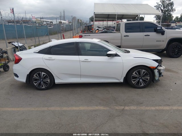 Продаж на аукціоні авто 2017 Honda Civic Ex-t, vin: 2HGFC1F30HH641165, номер лоту: 46130086