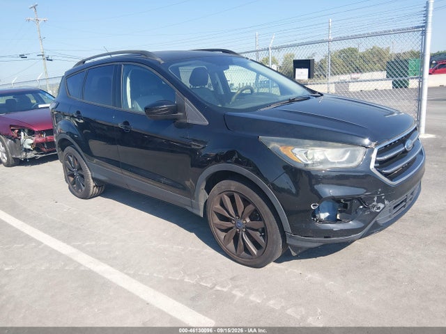 46130096 :رقم المزاد ، 1FMCU9G90HUE12686 vin ، 2017 Ford Escape Se مزاد بيع