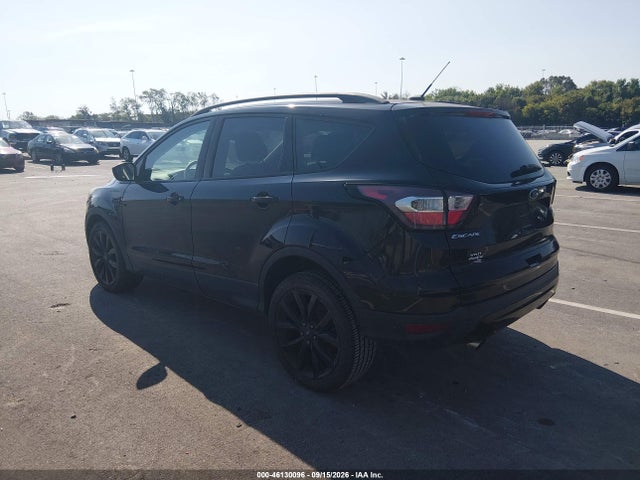46130096 :رقم المزاد ، 1FMCU9G90HUE12686 vin ، 2017 Ford Escape Se مزاد بيع